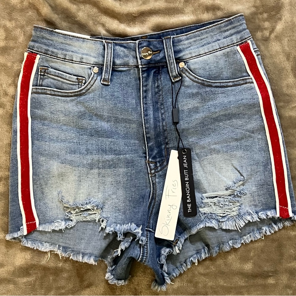 SKINNY FRIES RED STRIPPED DENIM SHORTS